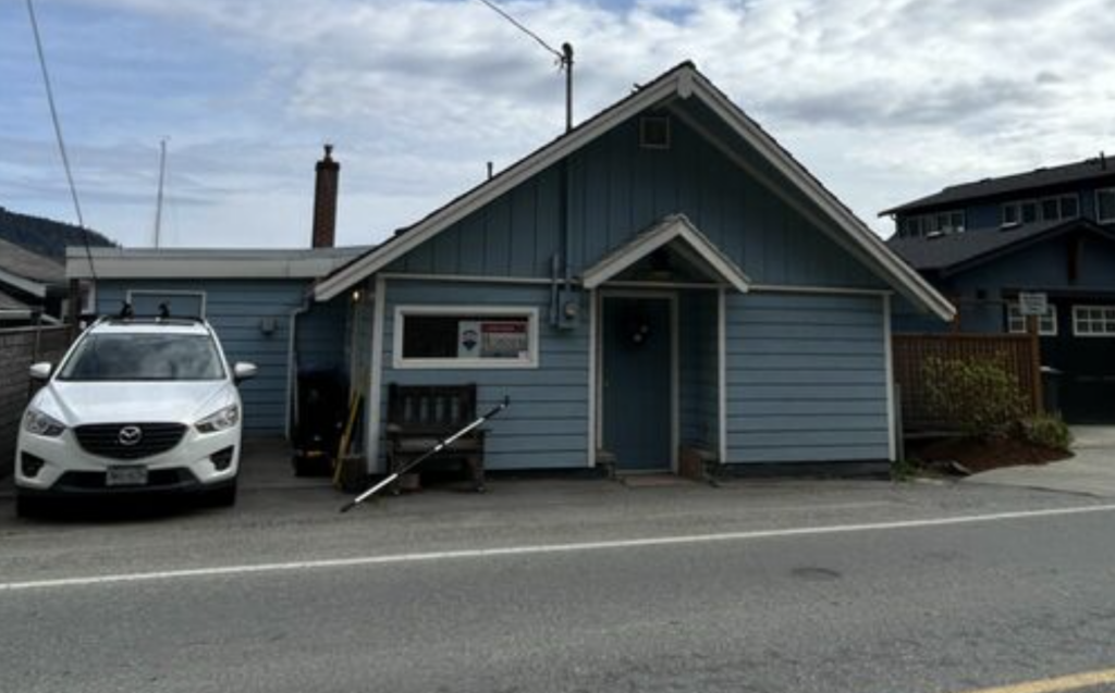 Sample home inspection report for a 1940s waterfront home with a pier foundation