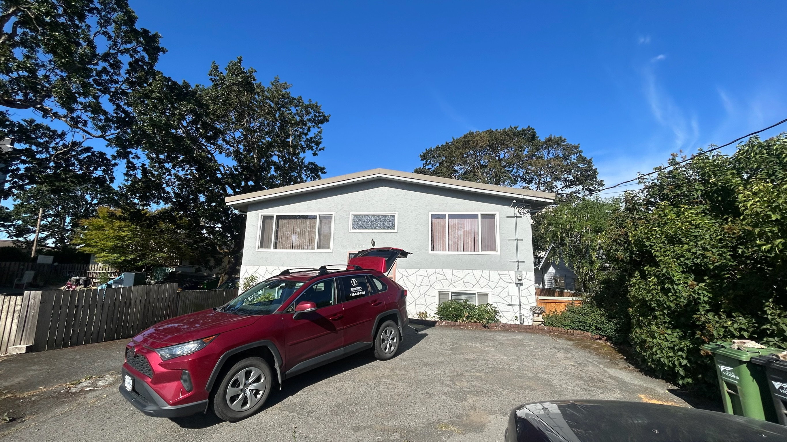1971 flat-roof home in Victoria BC inspected by Watchtower Home Inspections showing aluminum wiring and insulation concerns.